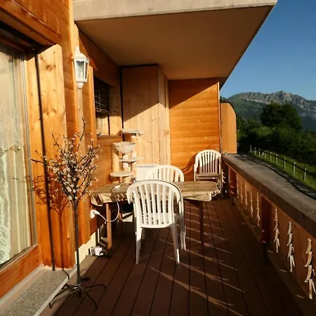 Des Chevreuils Apartment